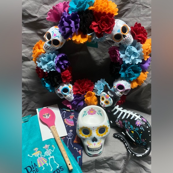 Sugar Skull Day Of The Dead Festive Halloween Decor Lot - Picture 12 of 16